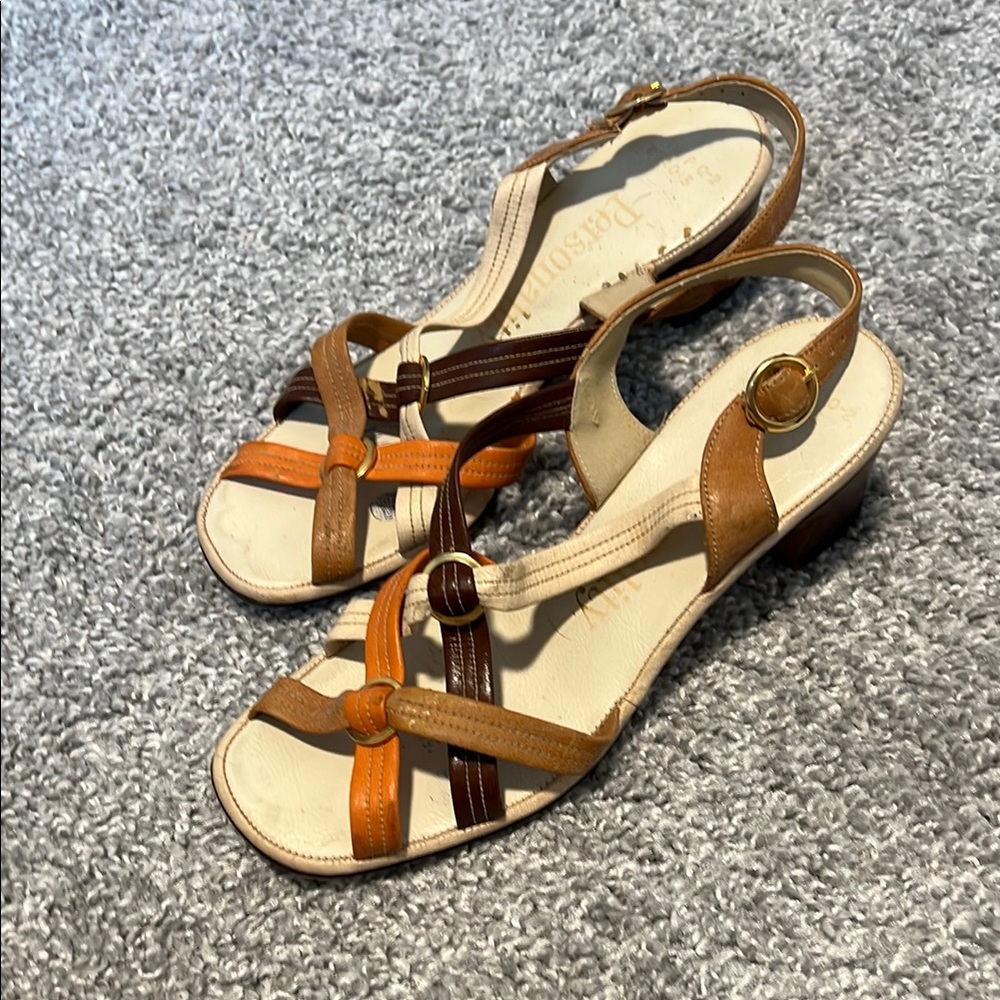 VINTAGE ITALIAN Elegant Brown and Orange Sandals with Crisscross Straps